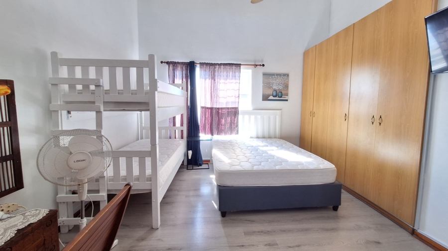 To Let 3 Bedroom Property for Rent in Hoogland Western Cape